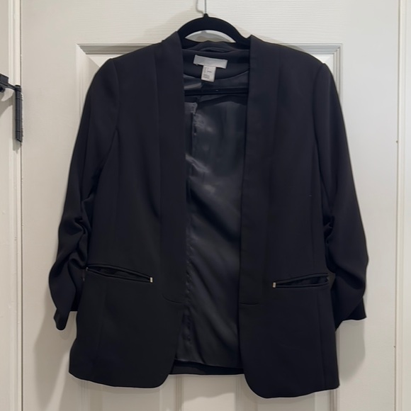 Elegant Black Women's Blazer - Picture 1 of 3